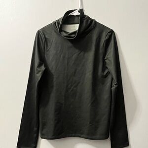 Under Armour dark green funnel neck sweatshirt‎ NWT